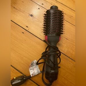 Revlon one step brush